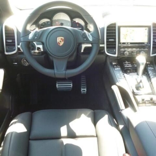 Porsche Cayenne из Германии (8764)
