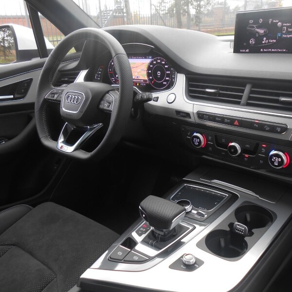 Audi Q7 из Германии (8968)