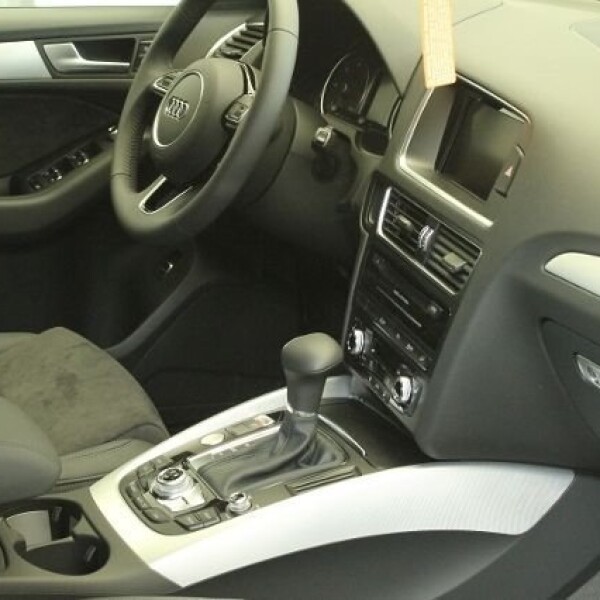 Audi Q5 из Германии (9030)