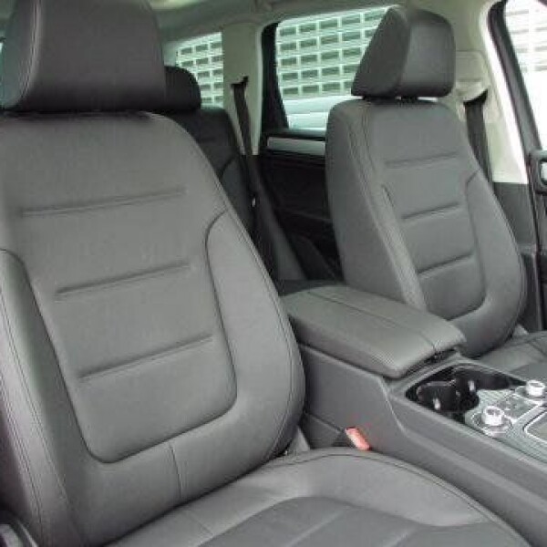 Volkswagen Touareg из Германии (9169)