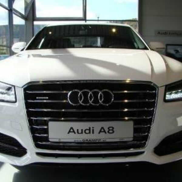 Audi A8  из Германии (9462)