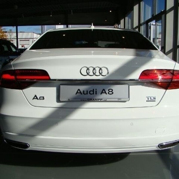 Audi A8  из Германии (9463)