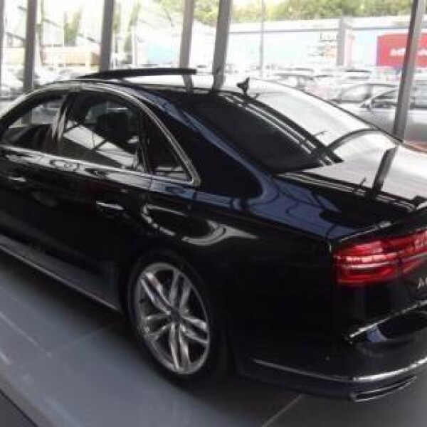 Audi A8  из Германии (9468)