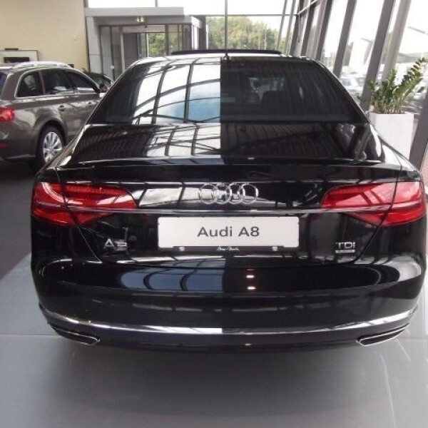 Audi A8  из Германии (9470)