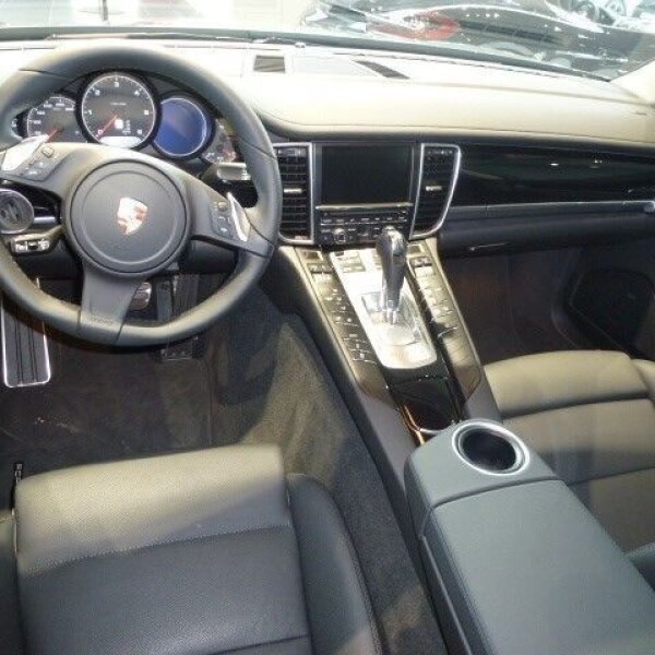 Porsche Panamera  из Германии (9589)