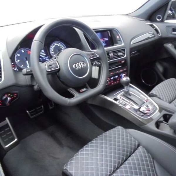 Audi SQ5 из Германии (10117)