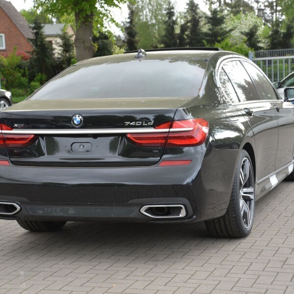 BMW 7-серии из Германии (10130)