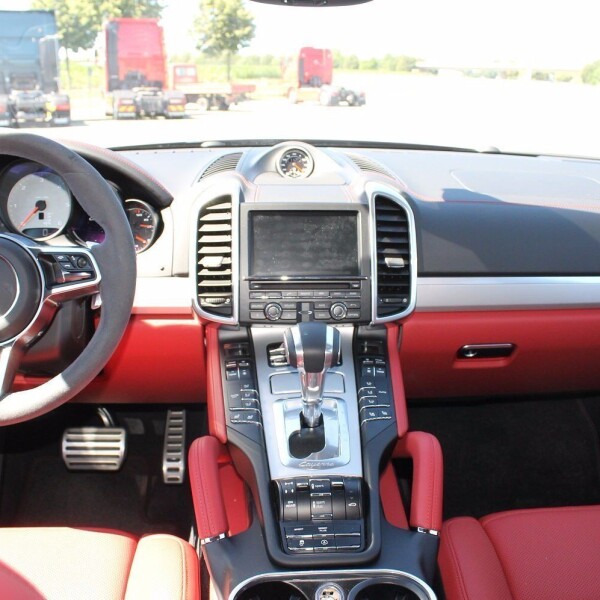Porsche Cayenne из Германии (10347)
