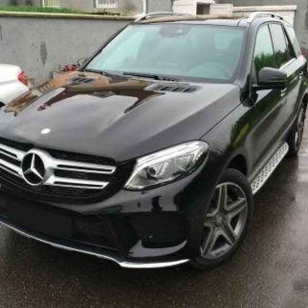Mercedes-Benz GLE-Klasse из Германии (10357)