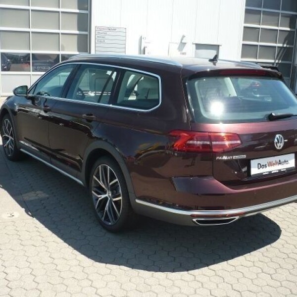 Volkswagen Alltrack из Германии (10419)