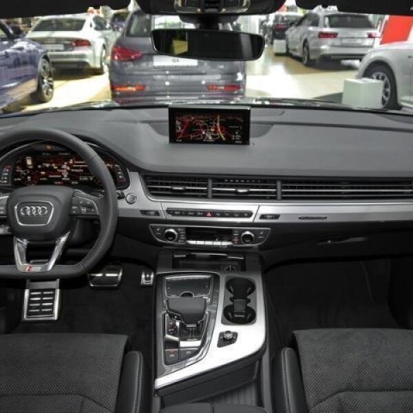 Audi Q7 из Германии (10447)