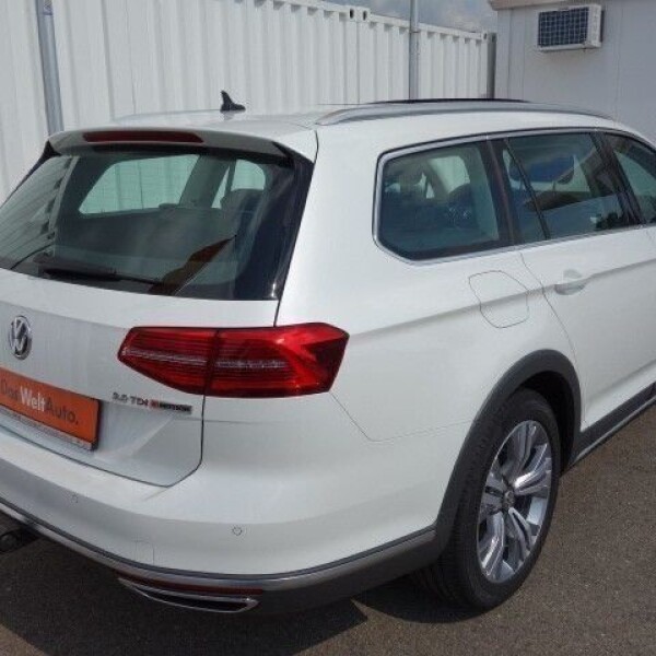 Volkswagen Alltrack из Германии (10506)