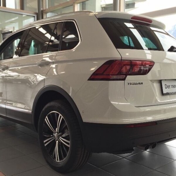 Volkswagen  Tiguan из Германии (10842)