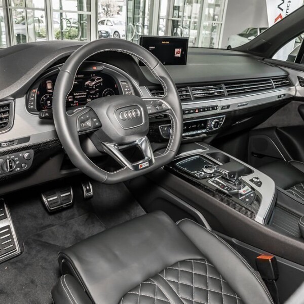 Audi SQ7 из Германии (10927)