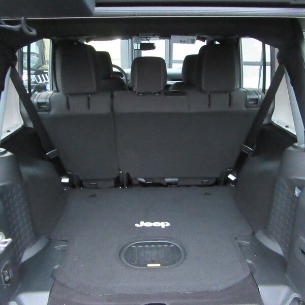 Jeep Wrangler из Германии (13098)