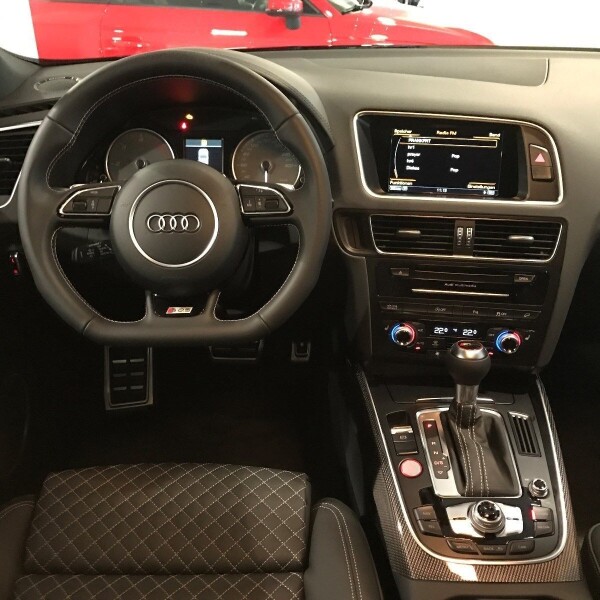 Audi SQ5 из Германии (13131)
