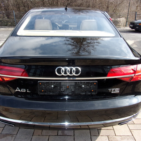 Audi A8  из Германии (13453)