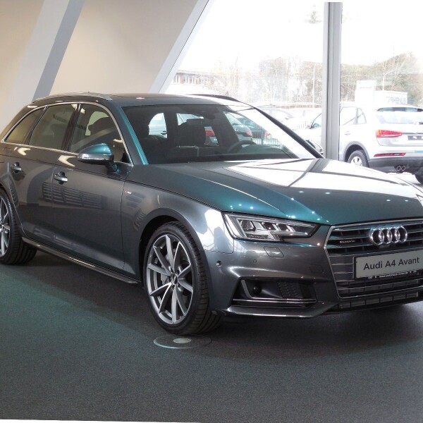 Audi A4  из Германии (13592)