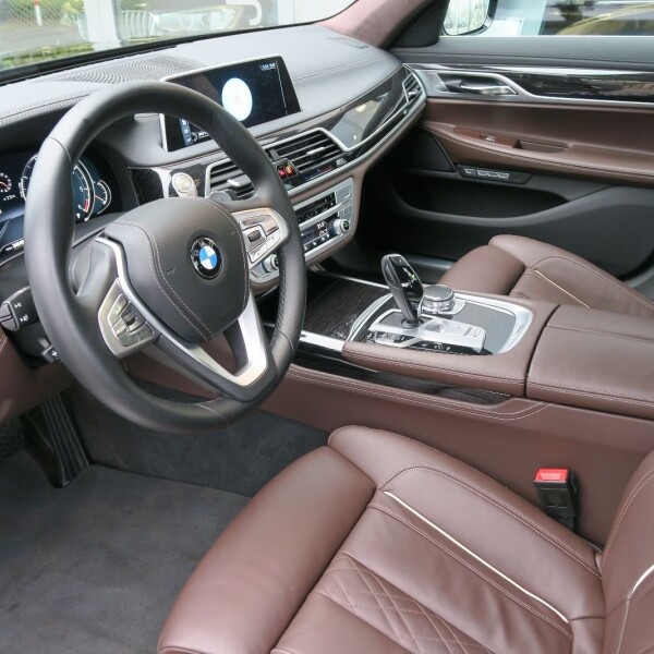 BMW 7-серии из Германии (13716)