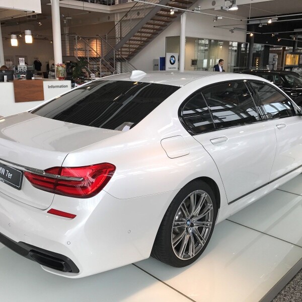 BMW 7-серии из Германии (13925)