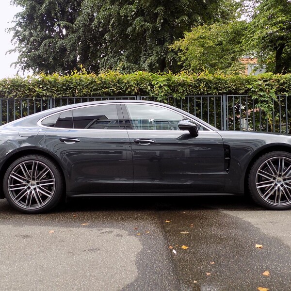 Porsche Panamera  из Германии (15121)