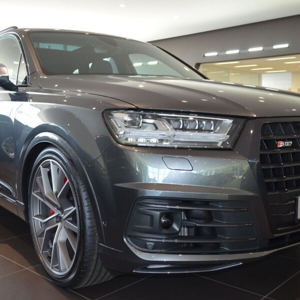 Audi SQ7 из Германии (15142)