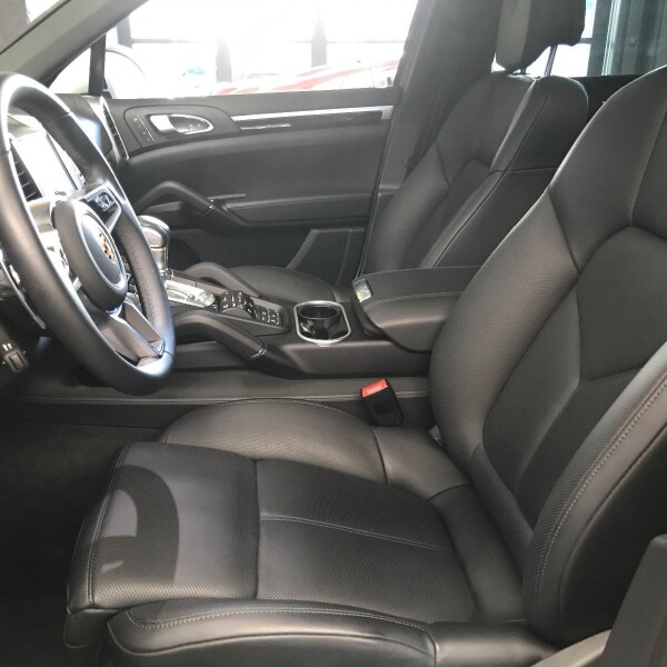Porsche Cayenne из Германии (15496)