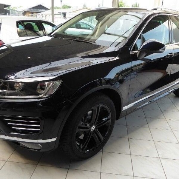 Volkswagen Touareg из Германии (15508)