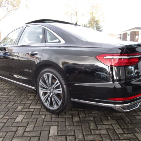 Audi A8  из Германии (15991)