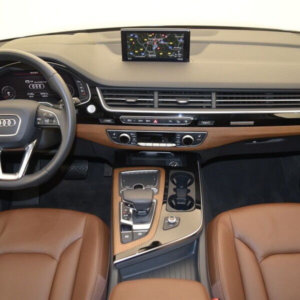 Audi Q7 из Германии (16080)