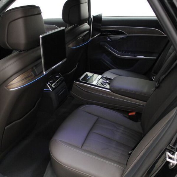 Audi A8  из Германии (16181)
