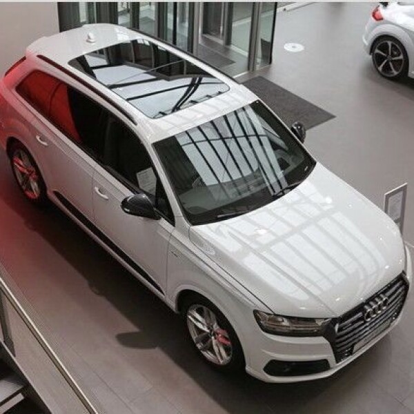 Audi Q7 из Германии (16620)