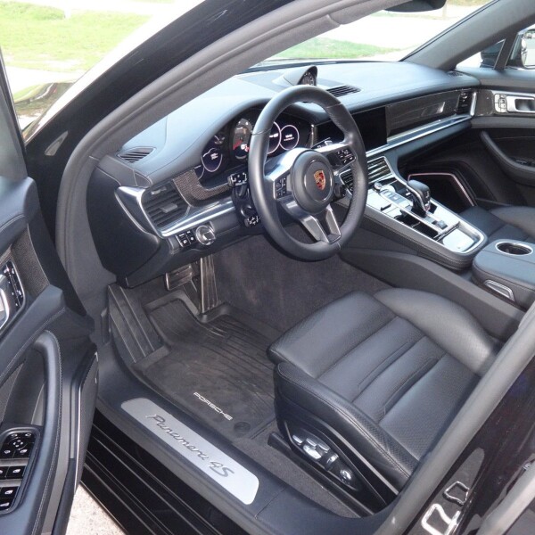 Porsche Panamera  из Германии (16910)