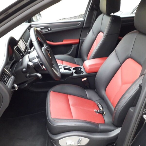 Porsche Macan из Германии (17166)