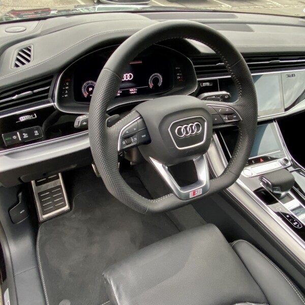 Audi Q8 из Германии (42977)