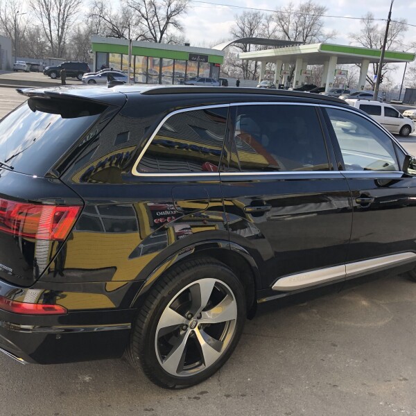 Audi Q7 из Германии (18235)