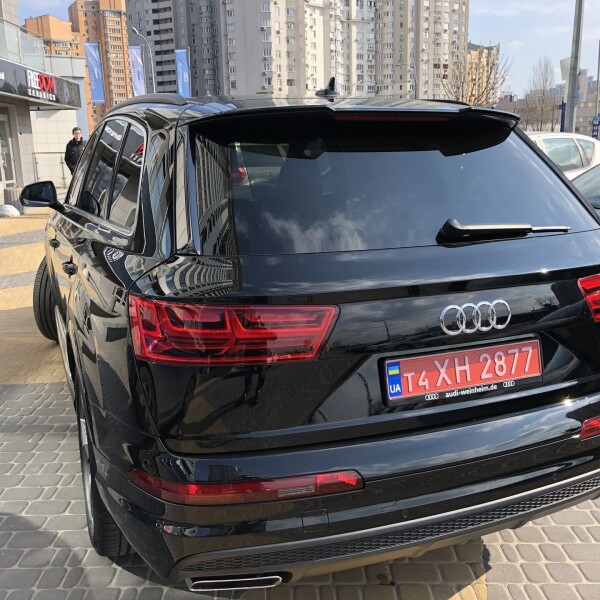 Audi Q7 из Германии (18482)