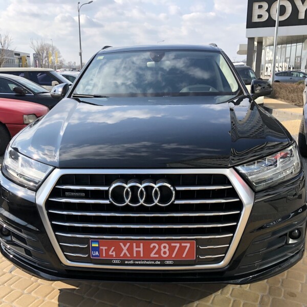 Audi Q7 из Германии (18478)