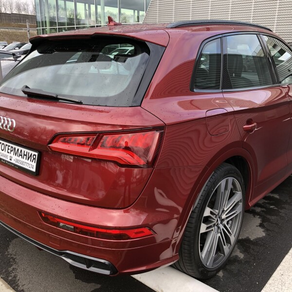 Audi SQ5 из Германии (18686)