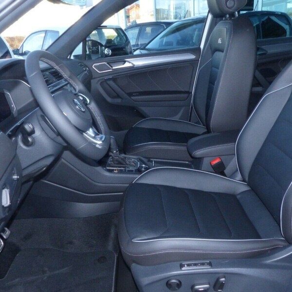 Volkswagen  Tiguan из Германии (18970)