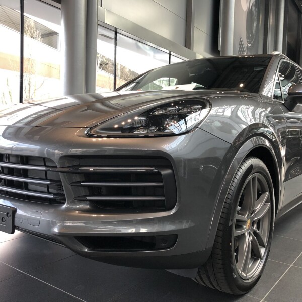 Porsche Cayenne из Германии (18990)