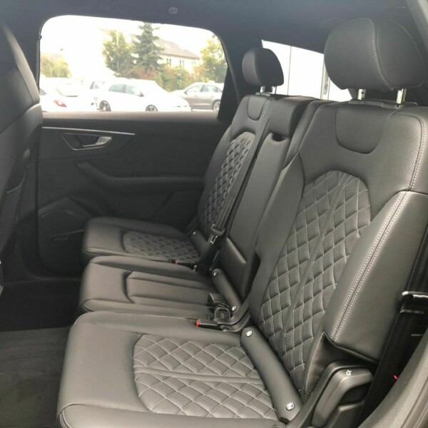 Audi SQ7 из Германии (20077)