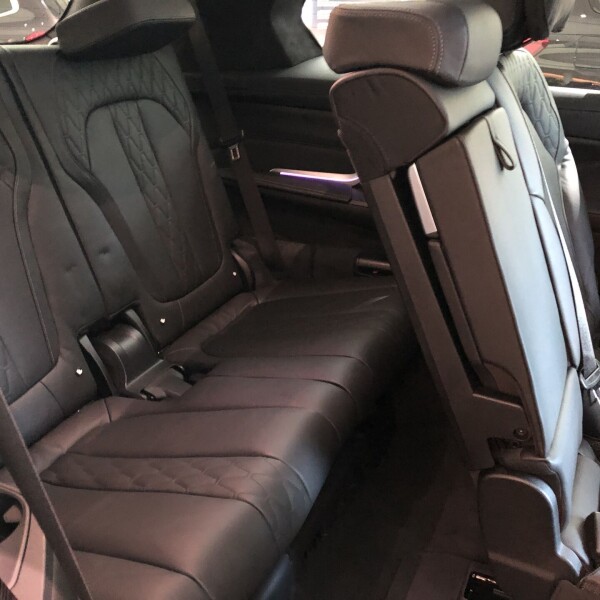 BMW X7 из Германии (20370)