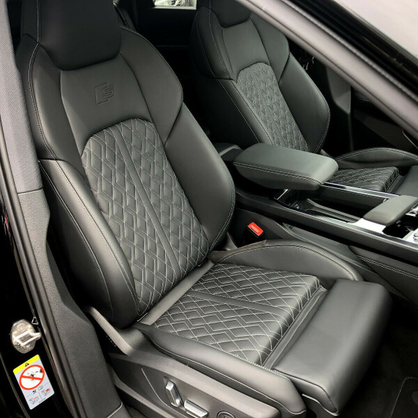 Audi e-tron из Германии (20750)