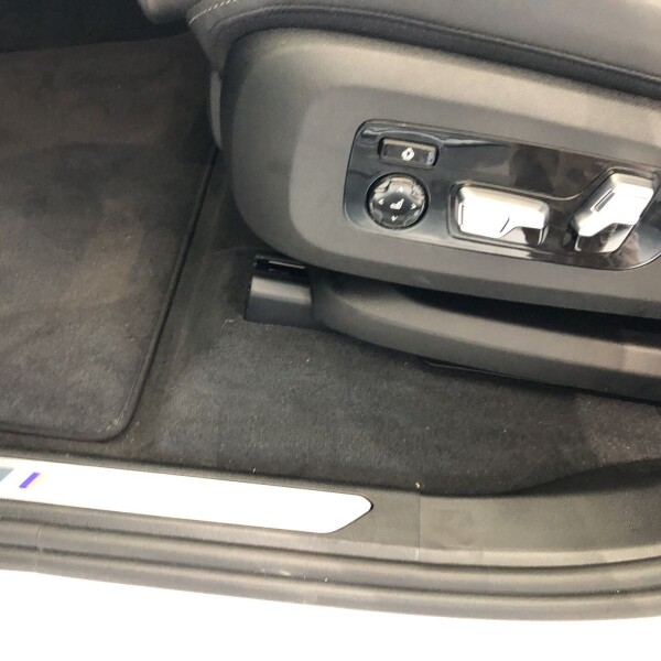 BMW X7 из Германии (21131)