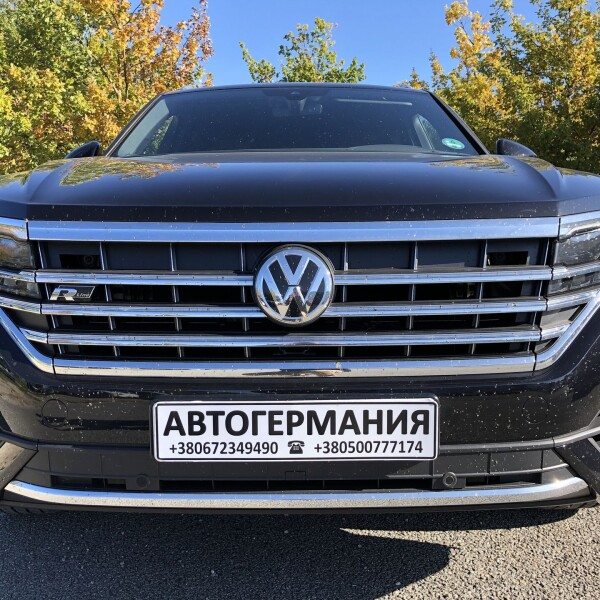 Volkswagen Touareg из Германии (21137)