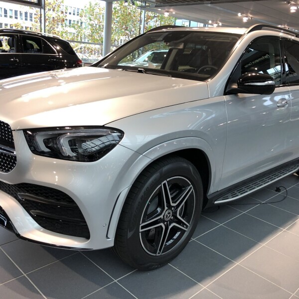 Mercedes-Benz GLE-Klasse из Германии (21557)