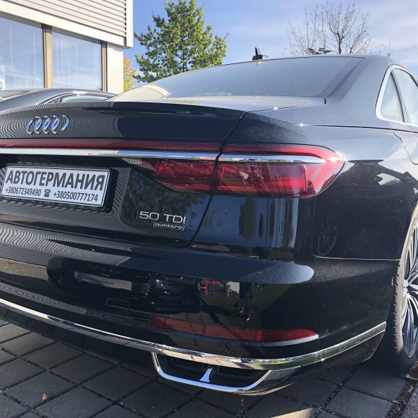Audi A8  из Германии (21611)