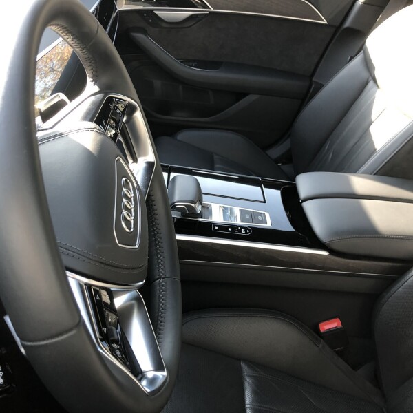 Audi A8  из Германии (21626)