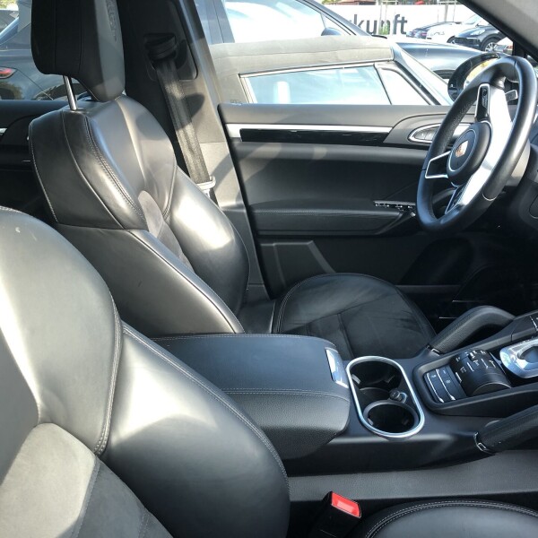 Porsche Cayenne из Германии (21889)